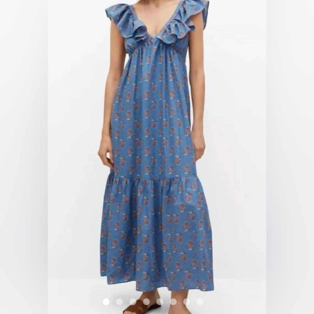 Mango organic cotton ruffle maxi dress.  Zipper on side lined half way. Size 2.